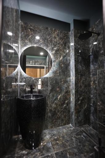 B.g Luxury Apartament *